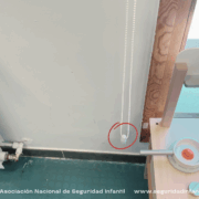 El peligro de los cordones de cortinas y estores en la escuela infantil